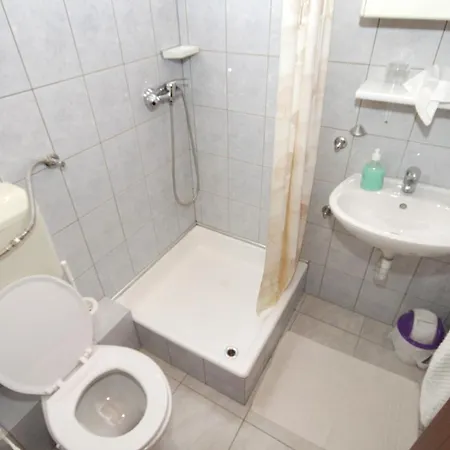 With A Swimming Pool Preko, Ugljan - 8180