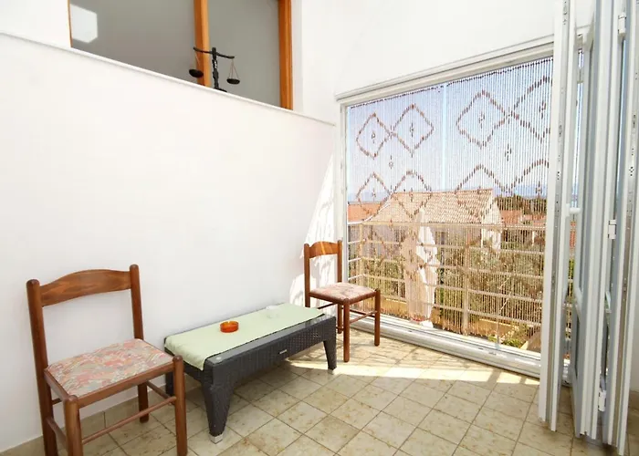With A Swimming Pool Preko, Ugljan - 8180 Pensjonat 3*