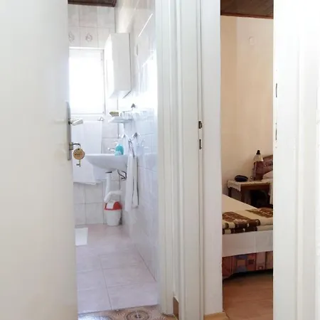 With A Swimming Pool Preko, Ugljan - 8180