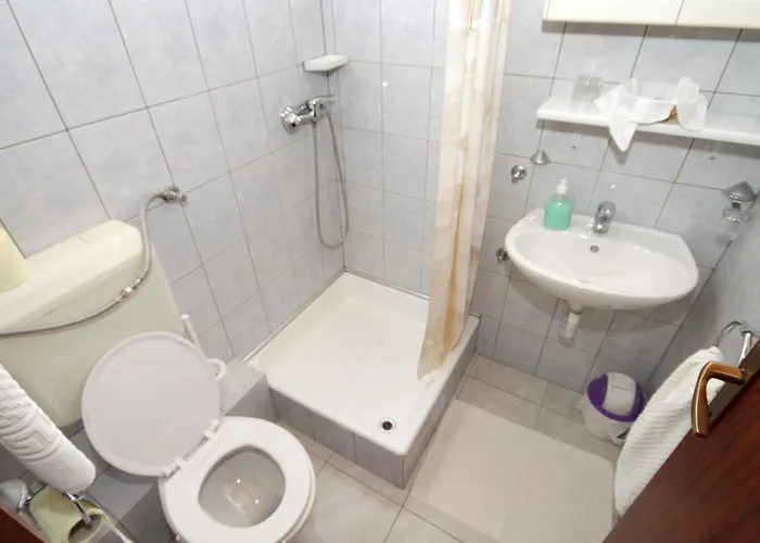 With A Swimming Pool Preko, Ugljan - 8180