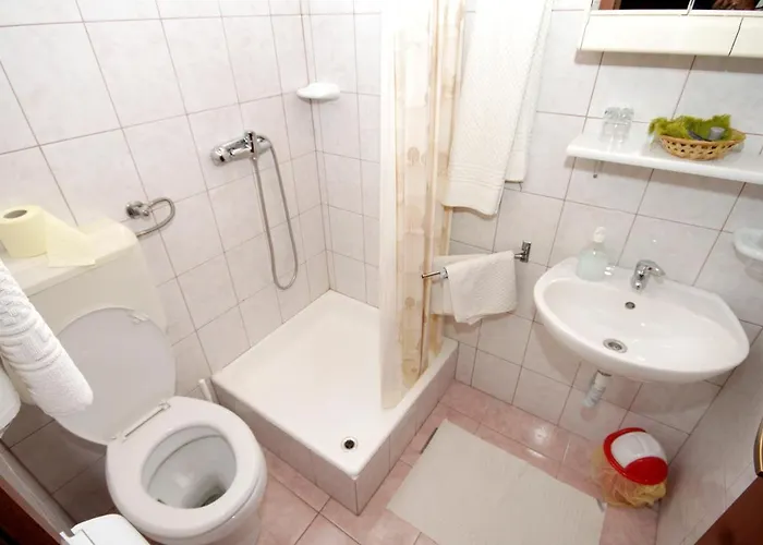 Vendégház With A Swimming Pool Preko, Ugljan - 8180