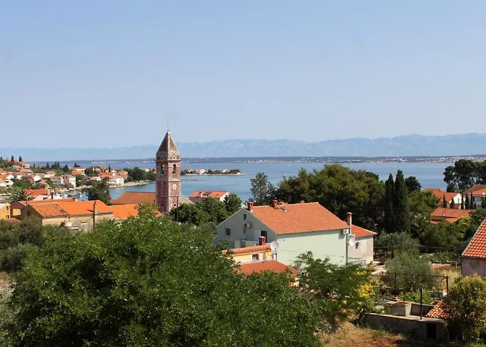 With A Swimming Pool Preko, Ugljan - 8180 Vendégház 3*